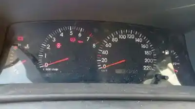 Veículo de Sucata toyota corolla (e12) 1.6 16v do ano 2003 alimentado 3zzfe