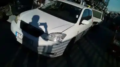 Veículo de Sucata toyota corolla (e12) 1.6 16v do ano 2003 alimentado 3zzfe