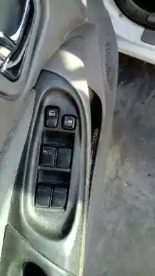 Veículo de Sucata nissan almera (n16/e) 2.2 16v turbodiesel cat do ano 2000 alimentado yd22
