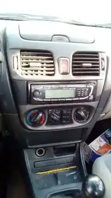 Veículo de Sucata nissan almera (n16/e) 2.2 16v turbodiesel cat do ano 2000 alimentado yd22