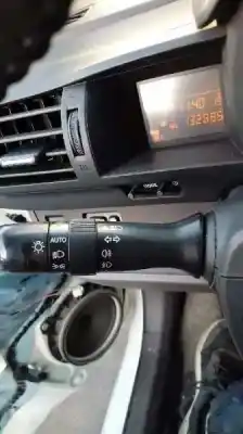 Véhicule à la ferraille toyota iq básico de l'année 2009 alimenté 1kr
