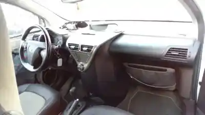 Véhicule à la ferraille toyota iq básico de l'année 2009 alimenté 1kr