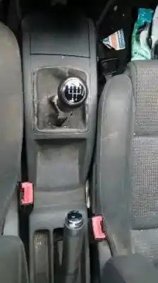 Sloopvoertuig volkswagen polo (9n1) highline van het jaar 2003 aangedreven bby