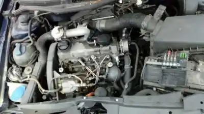 Sloopvoertuig volkswagen golf iv berlina (1j1) advance van het jaar 1999 aangedreven ahf