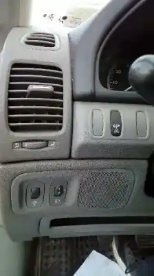 Veicolo di demolizione renault laguna ii (bg0) authentique dell'anno 2002 alimentato f5r a7