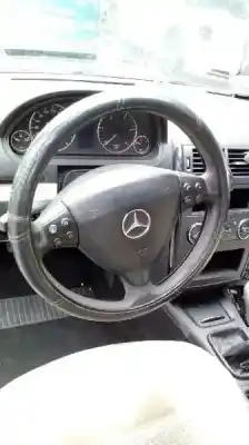 Veículo de Sucata mercedes-benz clase a (w169) a 160 cdi (169.006 169.306) do ano 2007 alimentado 640942