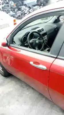 Veicolo di demolizione alfa romeo 147 (190) 1.9 jtd distinctive dell'anno 2001 alimentato 937a2000