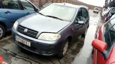 Veicolo di demolizione fiat punto berlina (188) 1.2 8v dynamic dell'anno 2005 alimentato 188a4000