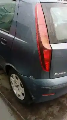 Veicolo di demolizione fiat punto berlina (188) 1.2 8v dynamic dell'anno 2005 alimentato 188a4000