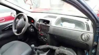 Veicolo di demolizione fiat punto berlina (188) 1.2 8v dynamic dell'anno 2005 alimentato 188a4000