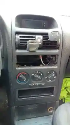 Vehicul casat opel astra g berlina club al anului 2001 alimentat z16se