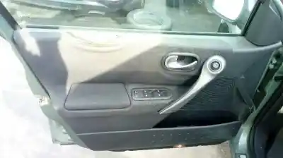 Здавання транспортного засобу renault megane ii berlina 5p authentique року 2006 потужний k9k p7