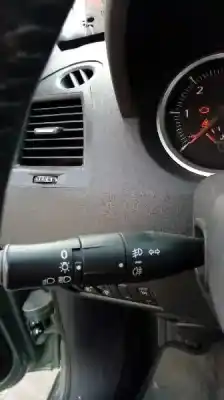 Здавання транспортного засобу renault megane ii berlina 5p authentique року 2006 потужний k9k p7