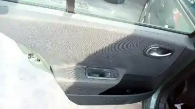 Здавання транспортного засобу renault megane ii berlina 5p authentique року 2006 потужний k9k p7