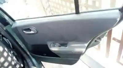 Здавання транспортного засобу renault megane ii berlina 5p authentique року 2006 потужний k9k p7