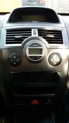 Здавання транспортного засобу renault megane ii berlina 5p authentique року 2006 потужний k9k p7