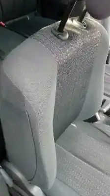 Здавання транспортного засобу renault megane ii berlina 5p authentique року 2006 потужний k9k p7
