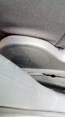 Здавання транспортного засобу renault megane ii berlina 5p authentique року 2006 потужний k9k p7