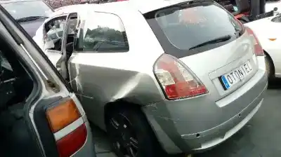 Здавання транспортного засобу fiat stilo (192) 2.4 20v abarth року 2002 потужний 192a2000