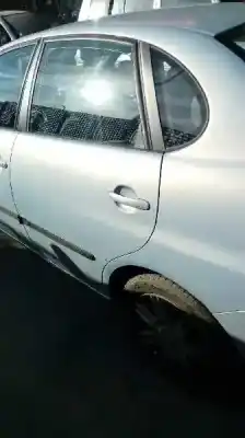 Véhicule à la ferraille seat cordoba berlina (6l2) 1.9 tdi de l'année 2003 alimenté atd