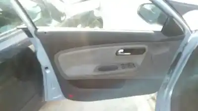 Véhicule à la ferraille seat cordoba berlina (6l2) 1.9 tdi de l'année 2003 alimenté atd