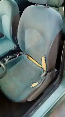 Vehicul casat peugeot 206 berlina xr al anului 1999 alimentat kfx