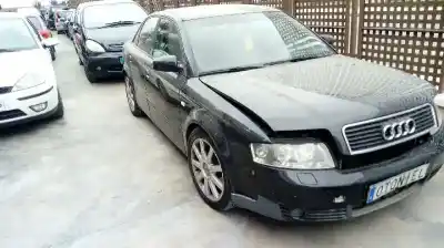 Sloopvoertuig AUDI A4 BERLINA (8E) 1.9 TDI (96kW) van het jaar 2004 aangedreven AVF