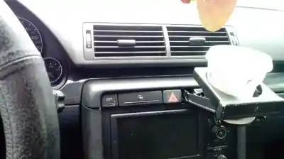 Sloopvoertuig audi a4 berlina (8e) 1.9 tdi (96kw) van het jaar 2004 aangedreven avf