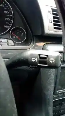 Sloopvoertuig audi a4 berlina (8e) 1.9 tdi (96kw) van het jaar 2004 aangedreven avf