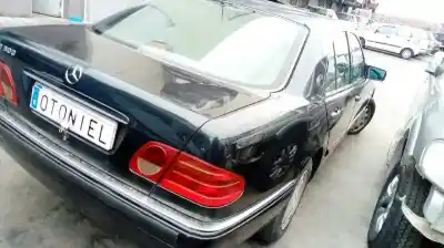 Утилизация автомобиля mercedes-benz clase e (w210) berlina diesel 300 diesel (210.020) года 1996 питание 606 912