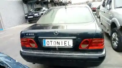 Утилизация автомобиля mercedes-benz clase e (w210) berlina diesel 300 diesel (210.020) года 1996 питание 606 912