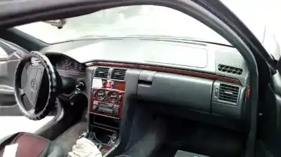 Утилизация автомобиля mercedes-benz clase e (w210) berlina diesel 300 diesel (210.020) года 1996 питание 606 912