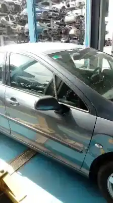 Véhicule à la ferraille peugeot 407 st confort de l'année 2006 alimenté 9hz