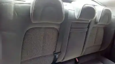 Véhicule à la ferraille peugeot 407 st confort de l'année 2006 alimenté 9hz