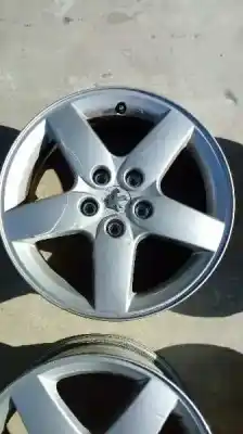 Véhicule à la ferraille peugeot 407 st confort de l'année 2006 alimenté 9hz