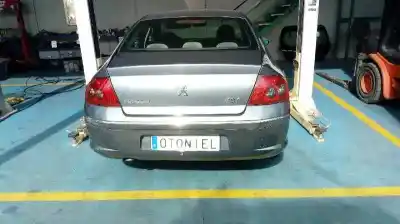 Véhicule à la ferraille peugeot 407 st confort de l'année 2006 alimenté 9hz
