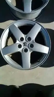 Véhicule à la ferraille peugeot 407 st confort de l'année 2006 alimenté 9hz