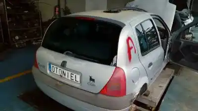 Здавання транспортного засобу renault clio ii fase i (b/cbo) 1.2 року 2000 потужний d7f g7