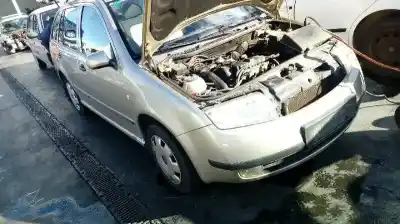 Verschrottungsfahrzeug skoda fabia (6y2/6y3) comfort des jahres 2004 angetrieben amf