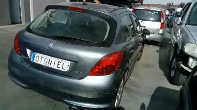 Véhicule à la ferraille peugeot 207 confort de l'année 2008 alimenté 9hx
