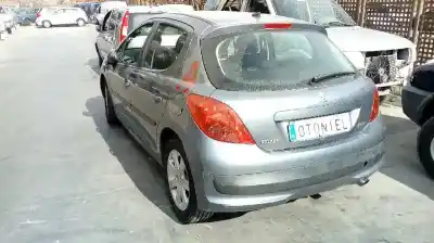 Véhicule à la ferraille peugeot 207 confort de l'année 2008 alimenté 9hx
