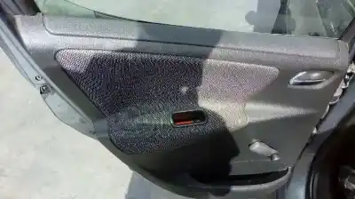 Véhicule à la ferraille peugeot 207 confort de l'année 2008 alimenté 9hx