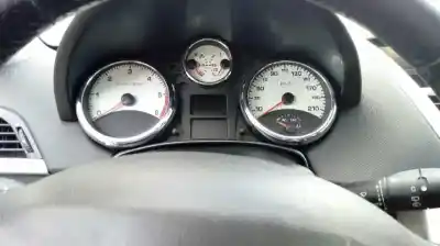 Véhicule à la ferraille peugeot 207 confort de l'année 2008 alimenté 9hx