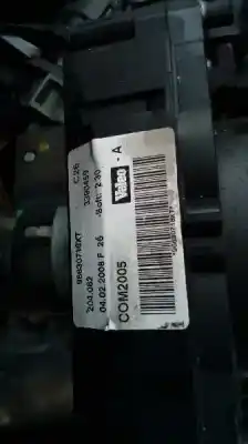 Véhicule à la ferraille peugeot 207 confort de l'année 2008 alimenté 9hx