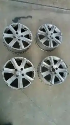 Véhicule à la ferraille peugeot 207 confort de l'année 2008 alimenté 9hx