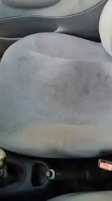 Veículo de Sucata ford fiesta berlina ghia do ano 1998 alimentado dha