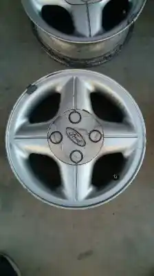 Veículo de Sucata ford fiesta berlina ghia do ano 1998 alimentado dha