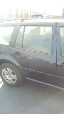 Sloopvoertuig volkswagen golf iv berlina (1j1) conceptline van het jaar 1997 aangedreven bcb