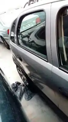 Здавання транспортного засобу opel corsa c blue line року 2003 потужний z12xe
