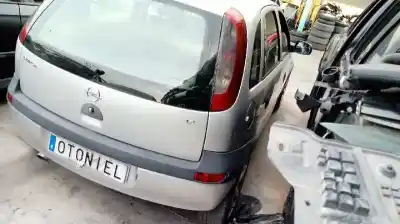 Здавання транспортного засобу opel corsa c blue line року 2003 потужний z12xe